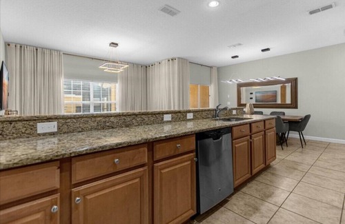 Florida Central Atlantic Coast House | 4 Bedrooms/3 Bathrooms/Paradise Palms (8976 MP)