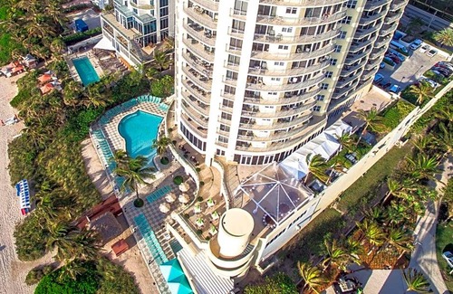 Sunny Isles Beach Hotel | 4-Star Hotel ∙ DoubleTree by Hilton Ocean Point Resort - North Miami Beach