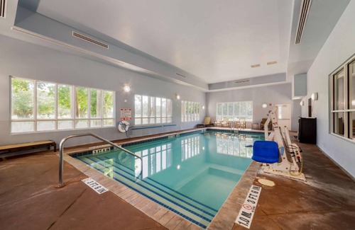 Miami Springs Hotel | 40 m² Hotel ∙ 127 guests
