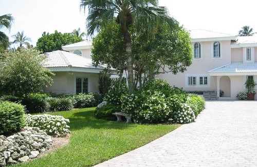 Old Naples House | 418 m² House ∙ 7 bedrooms ∙ 14 guests