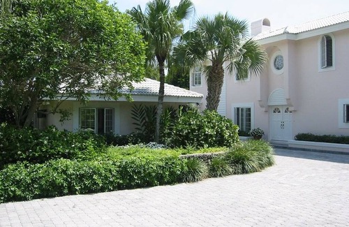 Old Naples House | 418 m² House ∙ 7 bedrooms ∙ 14 guests