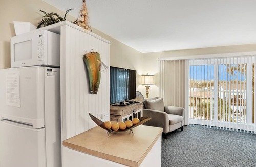 Indialantic By The Sea Condo | 42 m² Condo ∙ 1 bedroom ∙ 4 guests