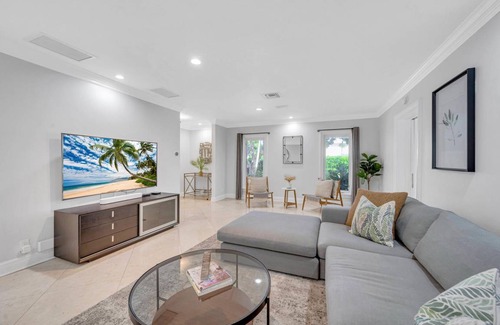 Harbor Beach House | 423 m² House ∙ 6 bedrooms ∙ 12 guests
