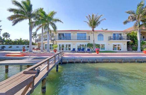 St. Petersburg - Clearwater Villa | 446 m² Villa ∙ 4 bedrooms ∙ 8 guests