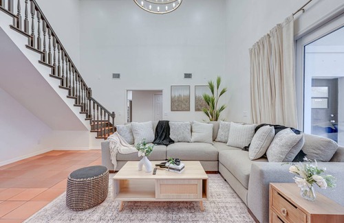 Valrico Villa | 445 m² Villa ∙ 6 bedrooms ∙ 26 guests