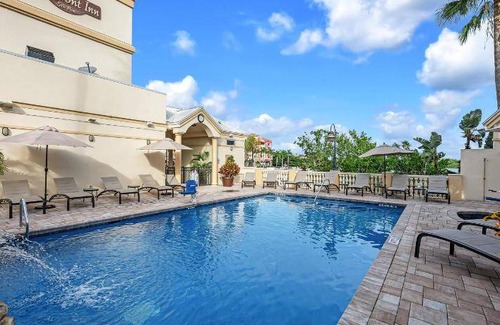 Redevelopment Area Hotel | 45 m² Hotel ∙ 127 guests