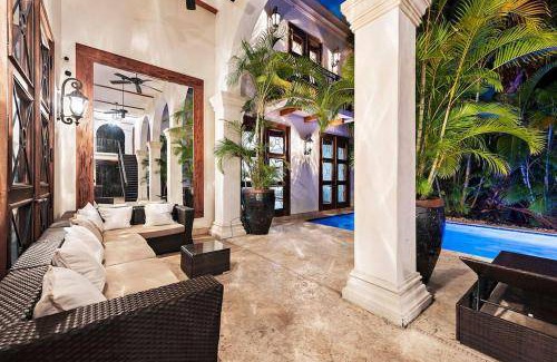 Victoria Park House | 464 m² House ∙ 5 bedrooms ∙ 12 guests