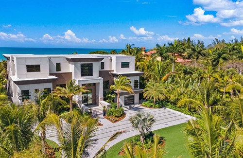 Wulfert House | 465 m² House ∙ 7 bedrooms ∙ 18 guests
