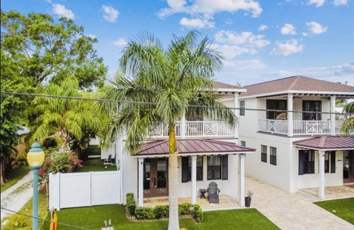 Gillespie Park House | 474 m² House ∙ 8 bedrooms ∙ 20 guests