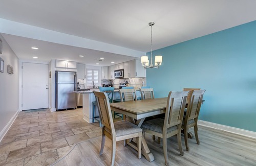 Fernandina Beach Condo | 4th Floor, 2 Bed/2 Bath Oceanfront condo sleeps 6. Beach view balcony & pool