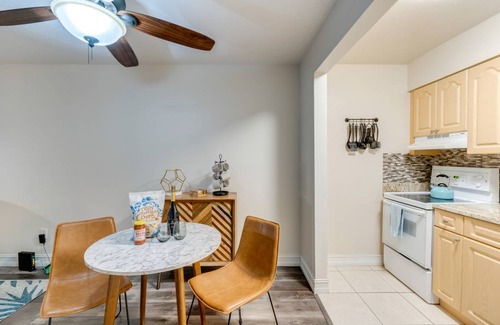 Gulf Gate Estates Apartment | 51 m² Apartment ∙ 1 bedroom ∙ 2 guests