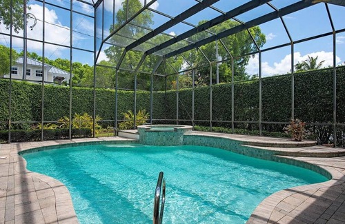 Old Naples House | 557 m² House ∙ 6 bedrooms ∙ 12 guests