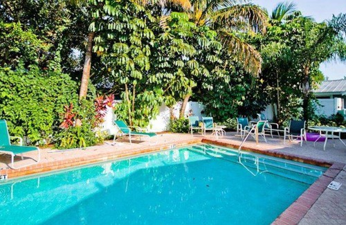 Ilexhurst Cottage | 56 m² Cabin ∙ 2 bedrooms ∙ 6 guests