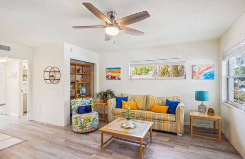 Gulfport Condo | 56 m² Condo ∙ 1 bedroom ∙ 4 guests