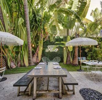 South of Fifth Apartment | 56 m² Serviced apartment ∙ 4 guests