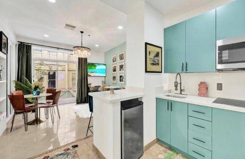 South of Fifth Apartment | 56 m² Serviced apartment ∙ 4 guests