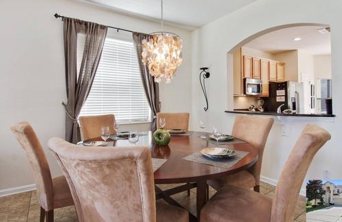 Windsor Hills House | 6 Bedroom Vacation Home with South Facing Pool in Windsor Hills close to Disney