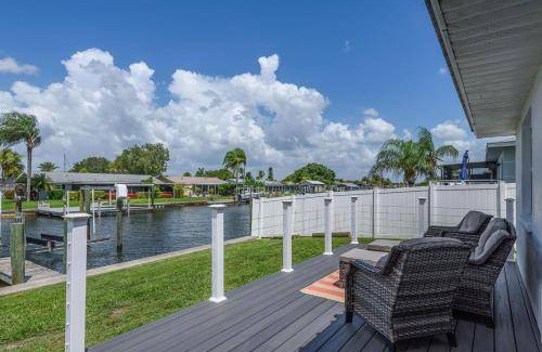 Apollo Beach House | 65 m² House ∙ 2 bedrooms ∙ 6 guests