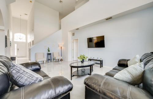 Crystal Cove House | 7 Mi to Disney Gated Resort Home with Pool Access!