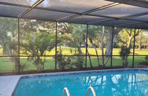 Whitfield House | 70 m² House ∙ 4 bedrooms ∙ 14 guests