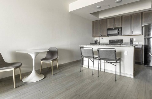Eastwood Village Apartment | 72 m² Apartment ∙ 1 bedroom ∙ 2 guests