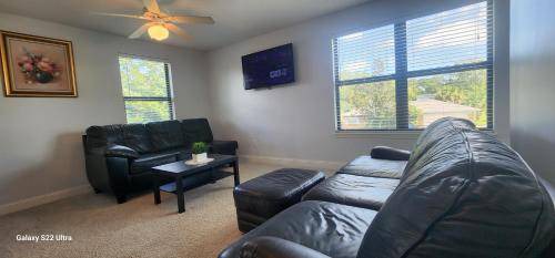 Dolphin's Cove Apartment | 74 m² Apartment ∙ 2 bedrooms ∙ 3 guests