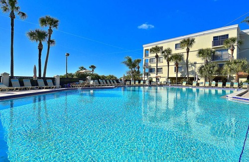 Sunset Beach Condo | 74 m² Condo ∙ 1 bedroom ∙ 2 guests