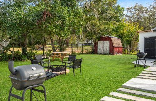 Plant City House | 74 m² House ∙ 2 bedrooms ∙ 4 guests