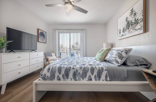 Apollo Beach Condo | 79 m² Condo ∙ 2 bedrooms ∙ 6 guests