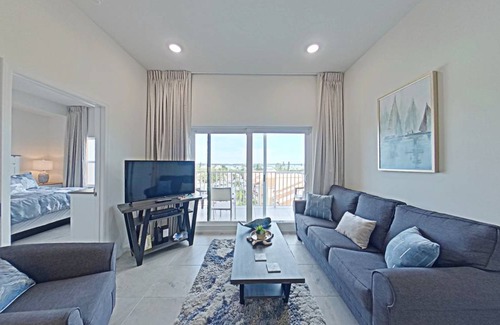 Madeira Beach Condo | 80 m² Condo ∙ 3 bedrooms ∙ 8 guests