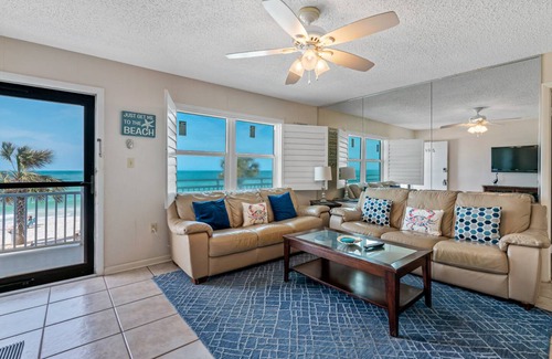 Sunset Beach Condo | 85 m² Condo ∙ 2 bedrooms ∙ 4 guests