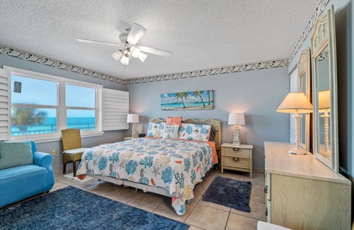 Sunset Beach Condo | 85 m² Condo ∙ 2 bedrooms ∙ 4 guests
