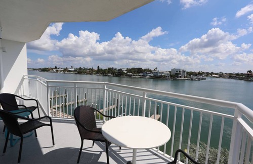 Treasure Island Condo | 87 m² Condo ∙ 2 bedrooms ∙ 6 guests