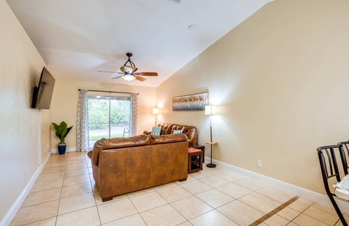 Lehigh Acres Apartment | 89 m² Apartment ∙ 2 bedrooms ∙ 4 guests