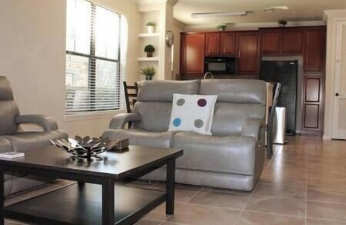 Davenport Apartment | 9 miles from Disney - Bella Piazza spacious condo