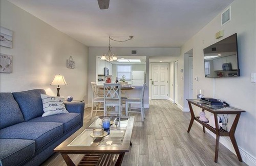 Marco Island Condo | 91 m² Condo ∙ 2 bedrooms ∙ 5 guests