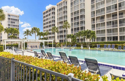 South Island Condo | 93 m² Condo ∙ 1 bedroom ∙ 2 guests