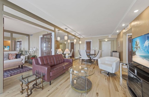 South Island Condo | 93 m² Condo ∙ 1 bedroom ∙ 2 guests