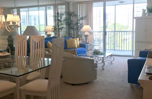Vanderbilt Beach Condo | 93 m² Condo ∙ 1 bedroom ∙ 4 guests