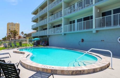 Jacksonville Beach Condo | 93 m² Condo ∙ 2 bedrooms ∙ 4 guests
