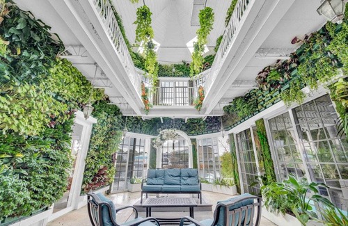 East Fort Lauderdale House | 948 m² House ∙ 8 bedrooms ∙ 20 guests