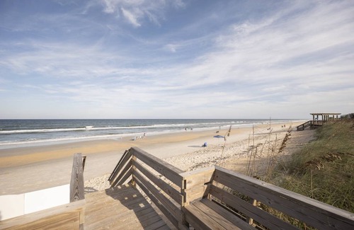 Marineland Acres House | 9863SUNSHINEBCHFBNH - Sunshine Beach