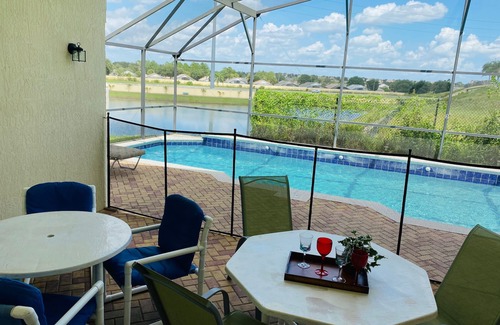 Bay Lake House | A Plus Vacation home 5 bed 4 bath in Indian Creek 3 miles to Disney