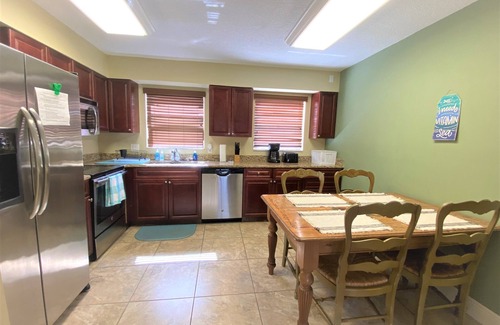 North Palm Beach Apartment | Affordable Waterfront in North Palm Beach