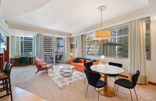Town Square Apartment | AKA Brickell Condo Free Parking by Palermo Home Miami