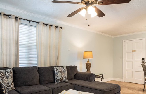 Holmes Beach Condo | Alamanda Villas 4 Beach Side Condo With Heated Pool