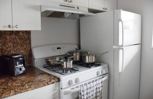 Key Biscayne Apartment | Amazing Beach Escape! 2 Relaxing Suites, Free Parking, Outdoor Swimming Pool
