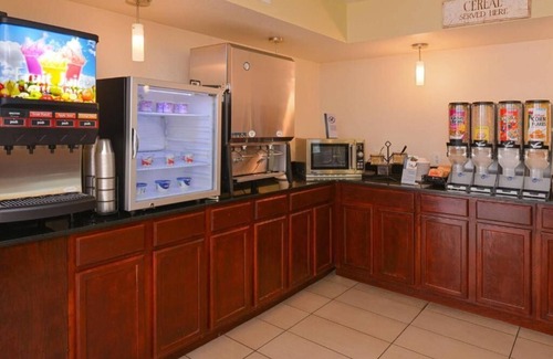 Florida Central Atlantic Coast House | Amazing Find! Two Cozy and Clean Units, Pool, Breakfast, Parking, Shuttle