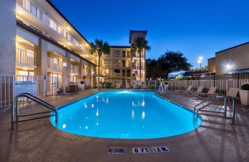 Florida Central Atlantic Coast House | Amazing Find! Two Cozy and Clean Units, Pool, Breakfast, Parking, Shuttle