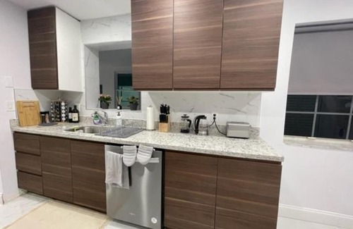 Hallandale Beach House | AMAZING, ONE OF A KIND 3/2 HOME